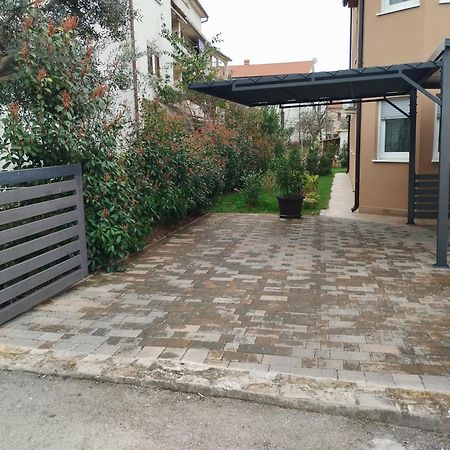 Apartmani Monte Pula Buitenkant foto