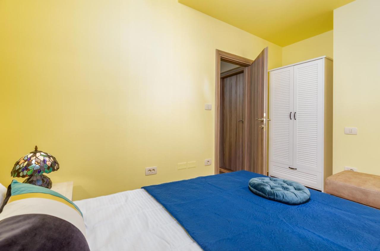 Apartmani Monte Pula Buitenkant foto
