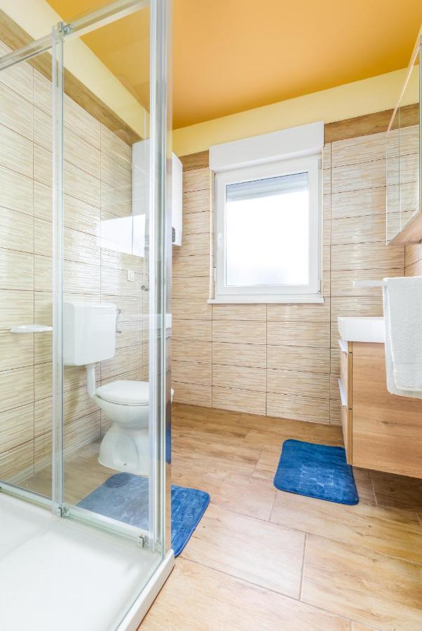Apartmani Monte Pula Buitenkant foto