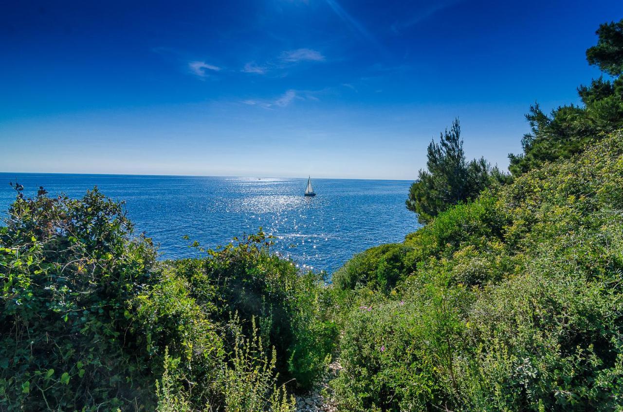 Apartmani Monte Pula Buitenkant foto